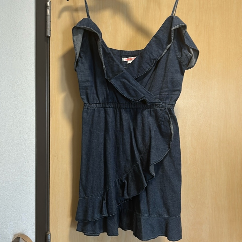Dollhouse denim dress size medium
